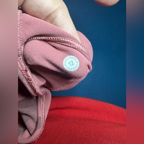 lululemon Align™ Tank Top Light Support, A/B Cup. Heritage Camo Briar Rose SZ 12 - Picture 6 of 7